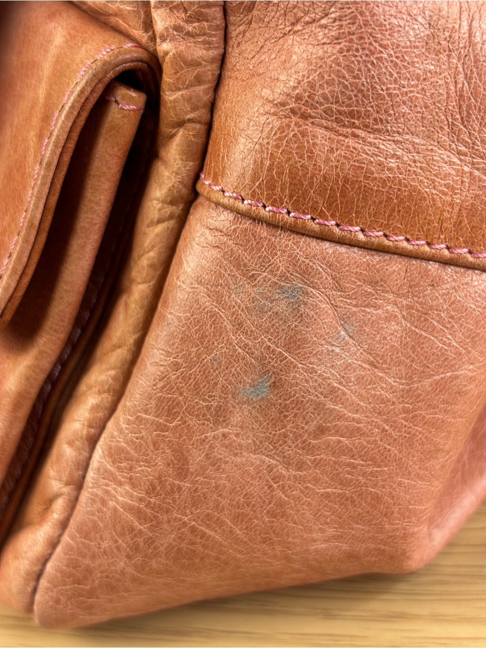 Vintage RARE Coral Pink HOBO Brand High Quality Leather Mini Zip Bag - Picture 15 of 15